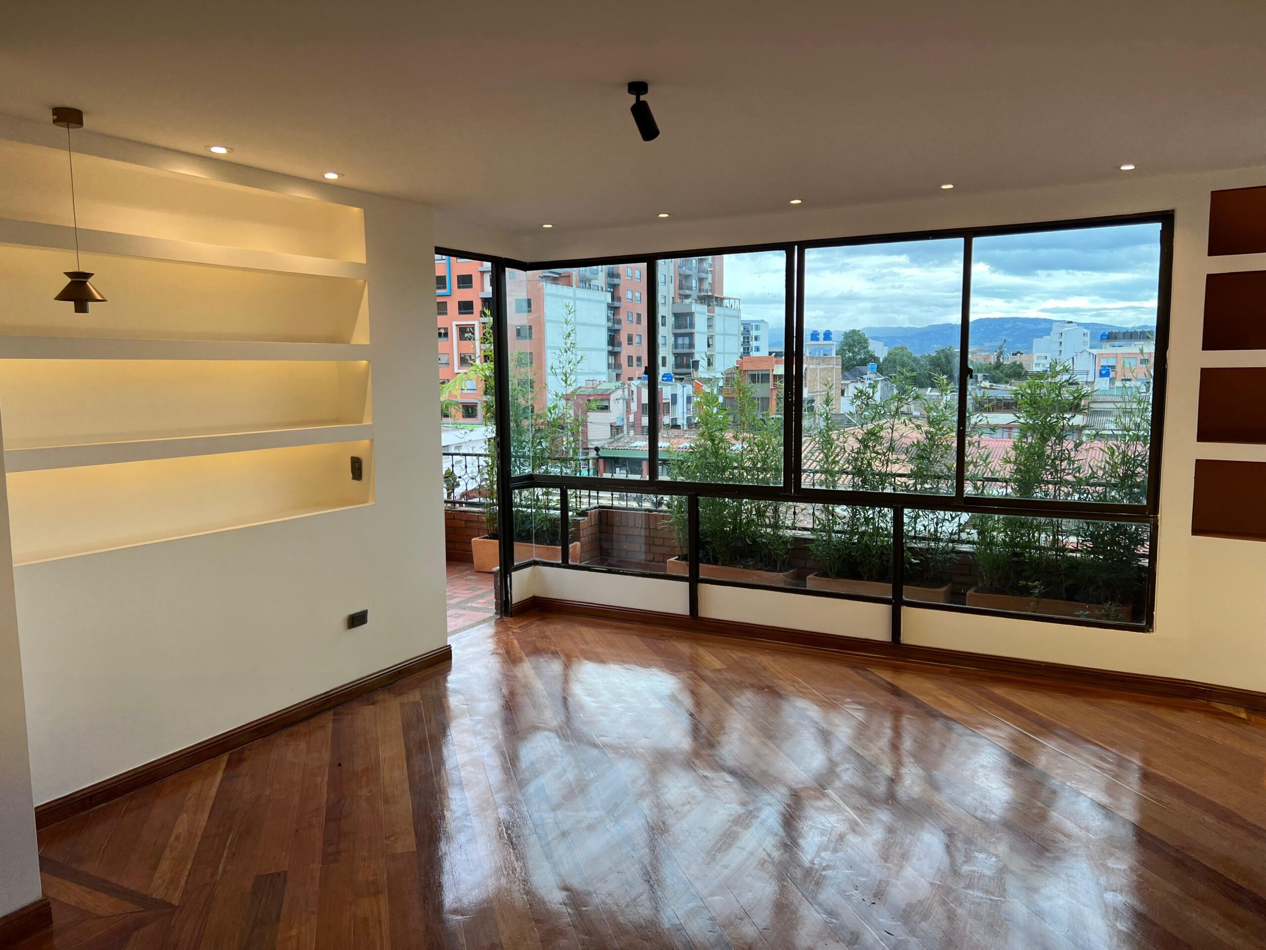 Interior 2